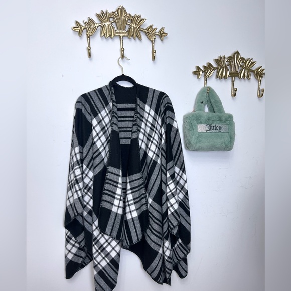 Cabin plaid shawl poncho one size - Picture 1 of 5